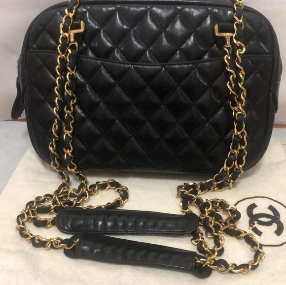 CHANEL - Picture 2 of 6